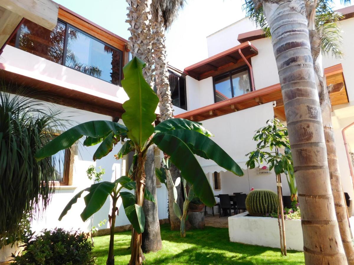 Villa Raggio Di Sole Parcheggio Privato Porto Cesareo Exterior foto
