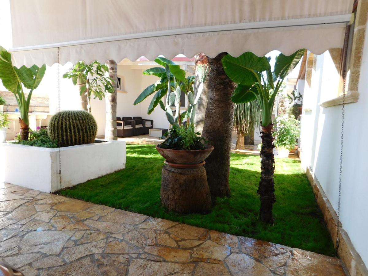 Villa Raggio Di Sole Parcheggio Privato Porto Cesareo Exterior foto