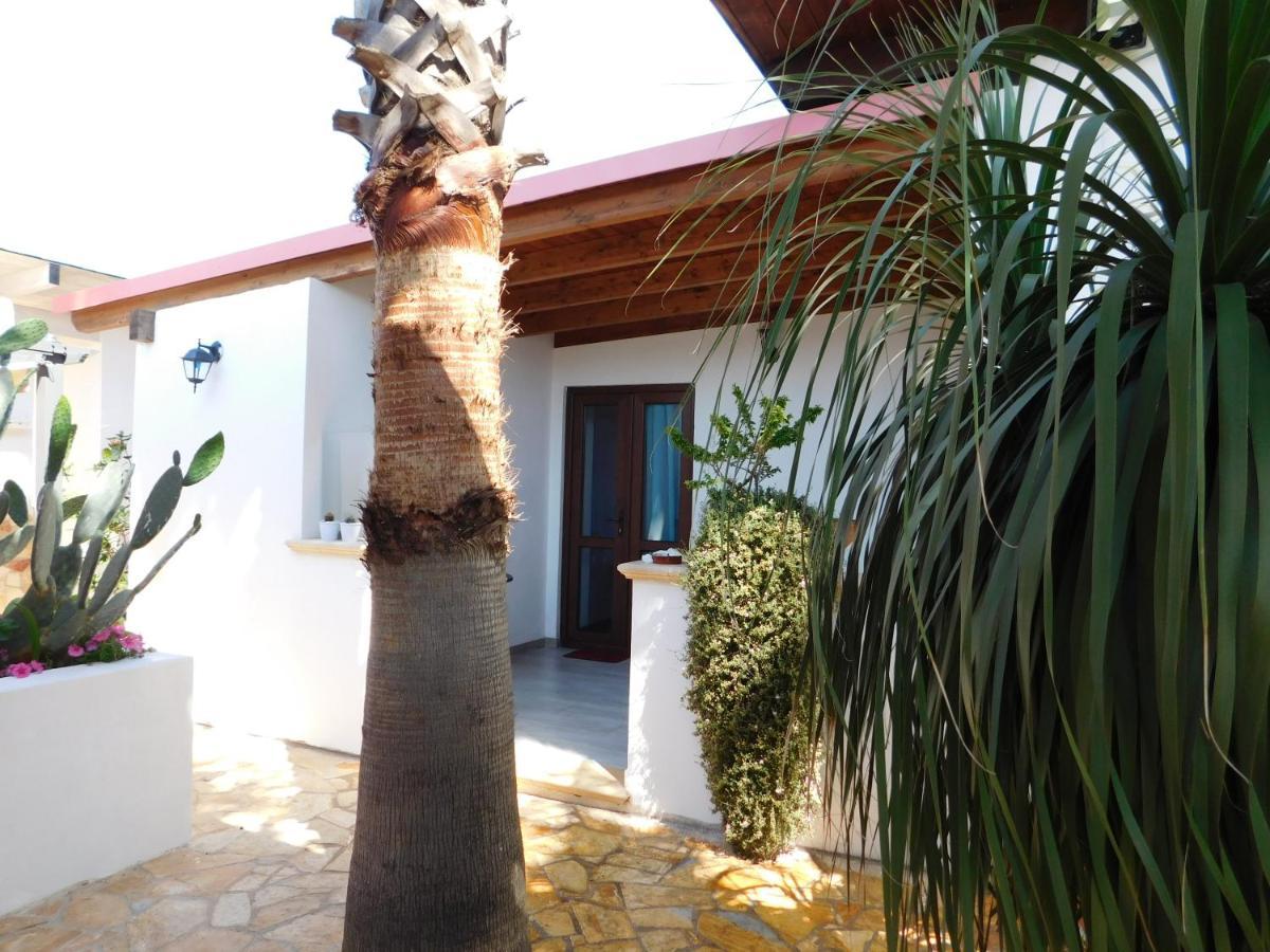 Villa Raggio Di Sole Parcheggio Privato Porto Cesareo Exterior foto