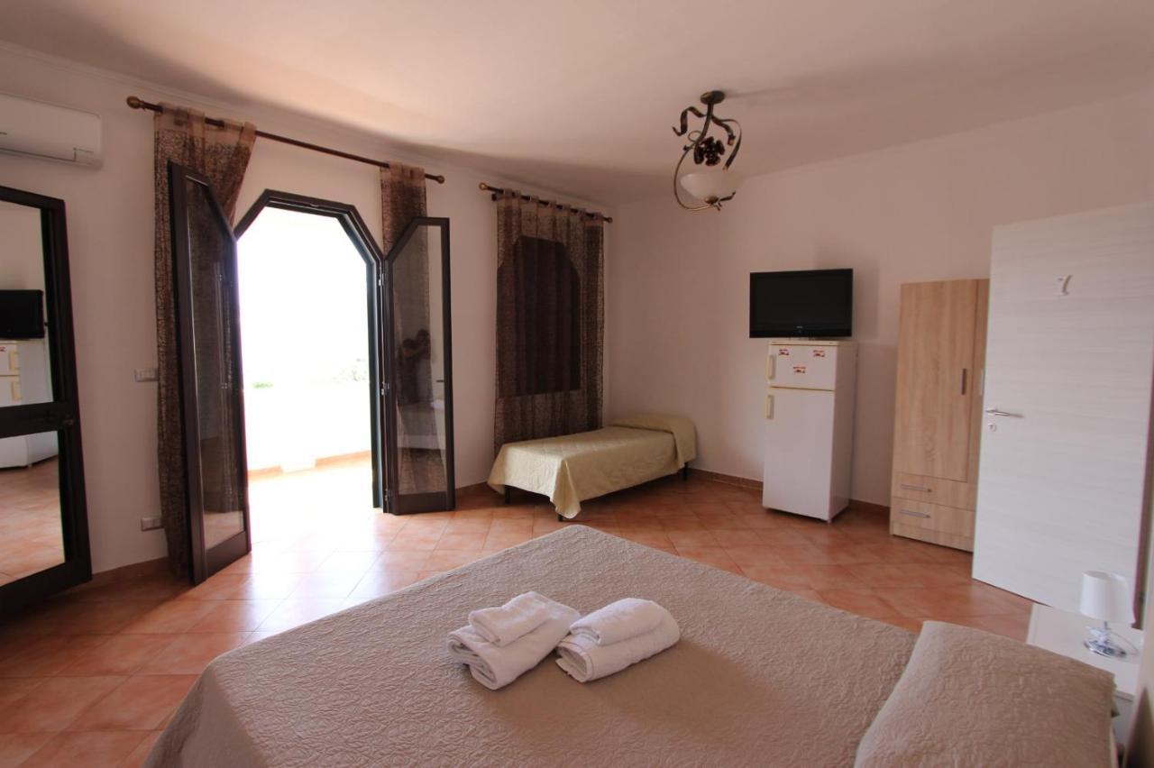 Villa Raggio Di Sole Parcheggio Privato Porto Cesareo Exterior foto