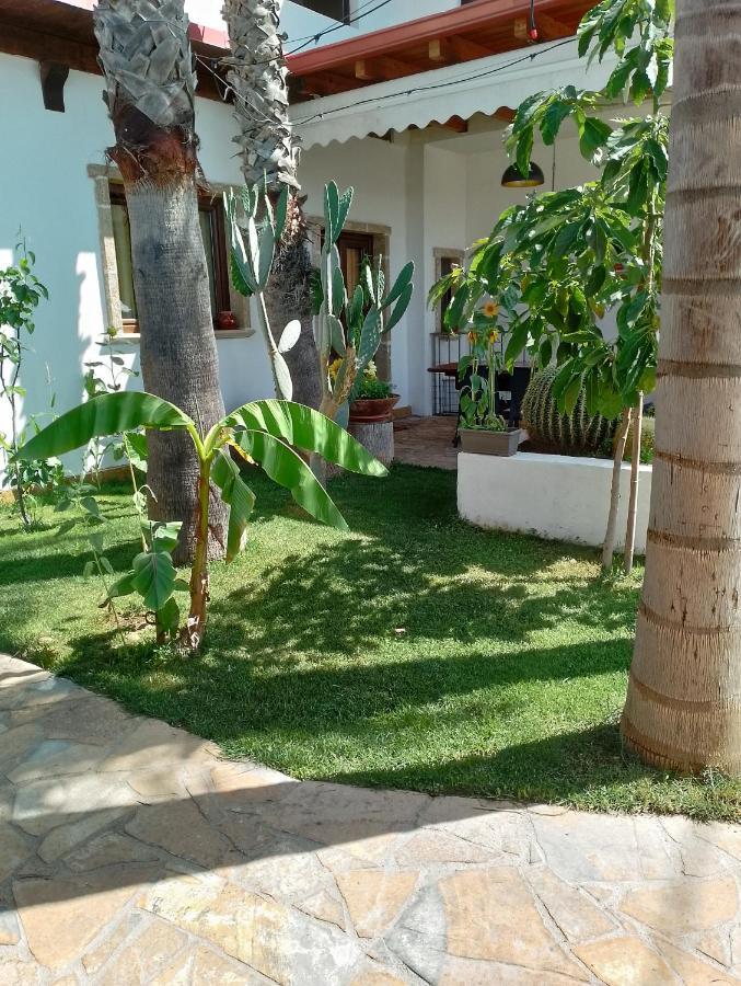 Villa Raggio Di Sole Parcheggio Privato Porto Cesareo Exterior foto