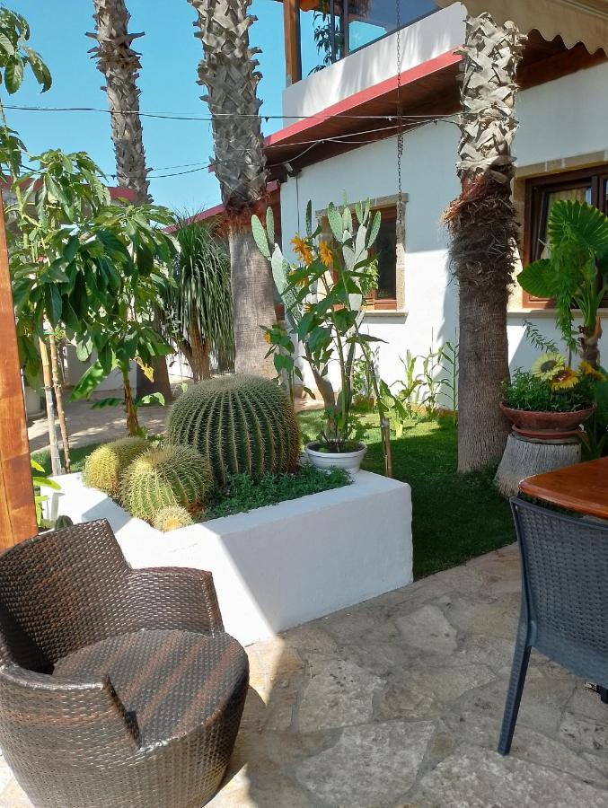 Villa Raggio Di Sole Parcheggio Privato Porto Cesareo Exterior foto