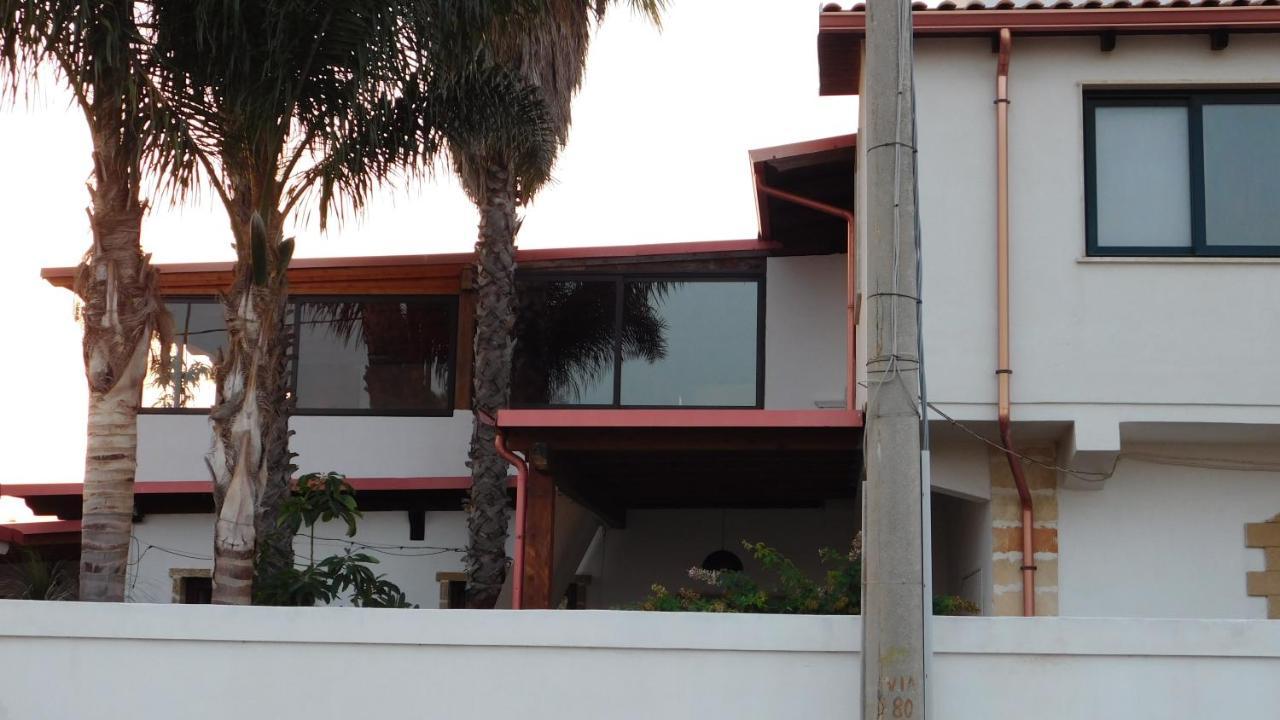 Villa Raggio Di Sole Parcheggio Privato Porto Cesareo Exterior foto