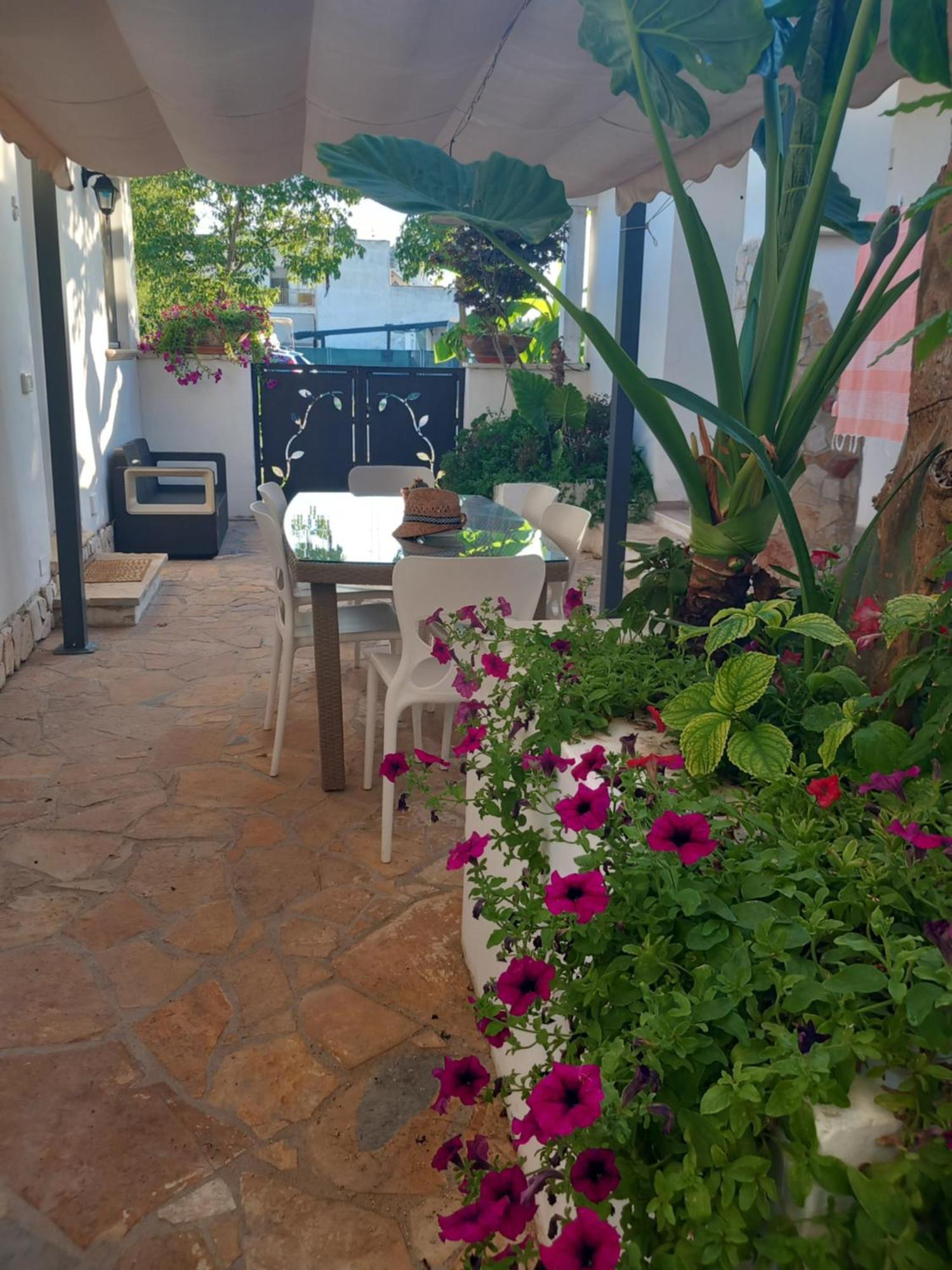 Villa Raggio Di Sole Parcheggio Privato Porto Cesareo Exterior foto